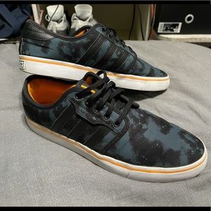 Adidas sneaker shoe